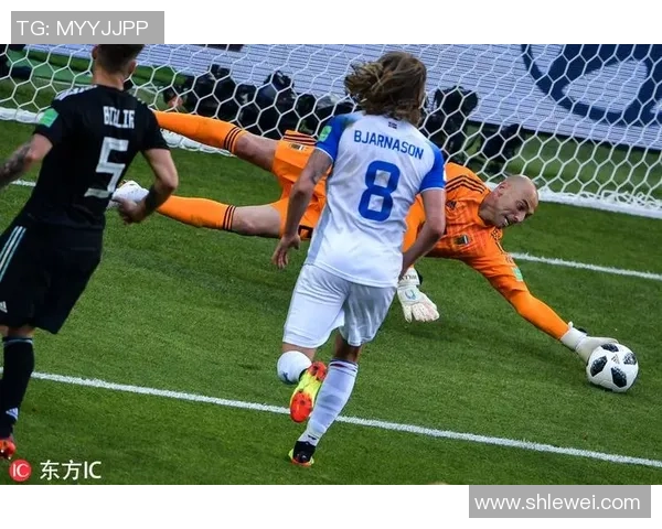 外国足球明星齐聚一堂畅谈人生与职业生涯精彩瞬间 外国足球明星齐聚一堂畅谈人生与职业生涯精彩瞬间