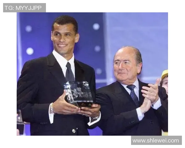 足球明星的专属旋律与激情:那些属于他们的动人歌曲合集 足球明星的专属旋律与激情:那些属于他们的动人歌曲合集